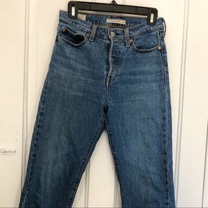 Levi’s Wedgie Straight Jeans
